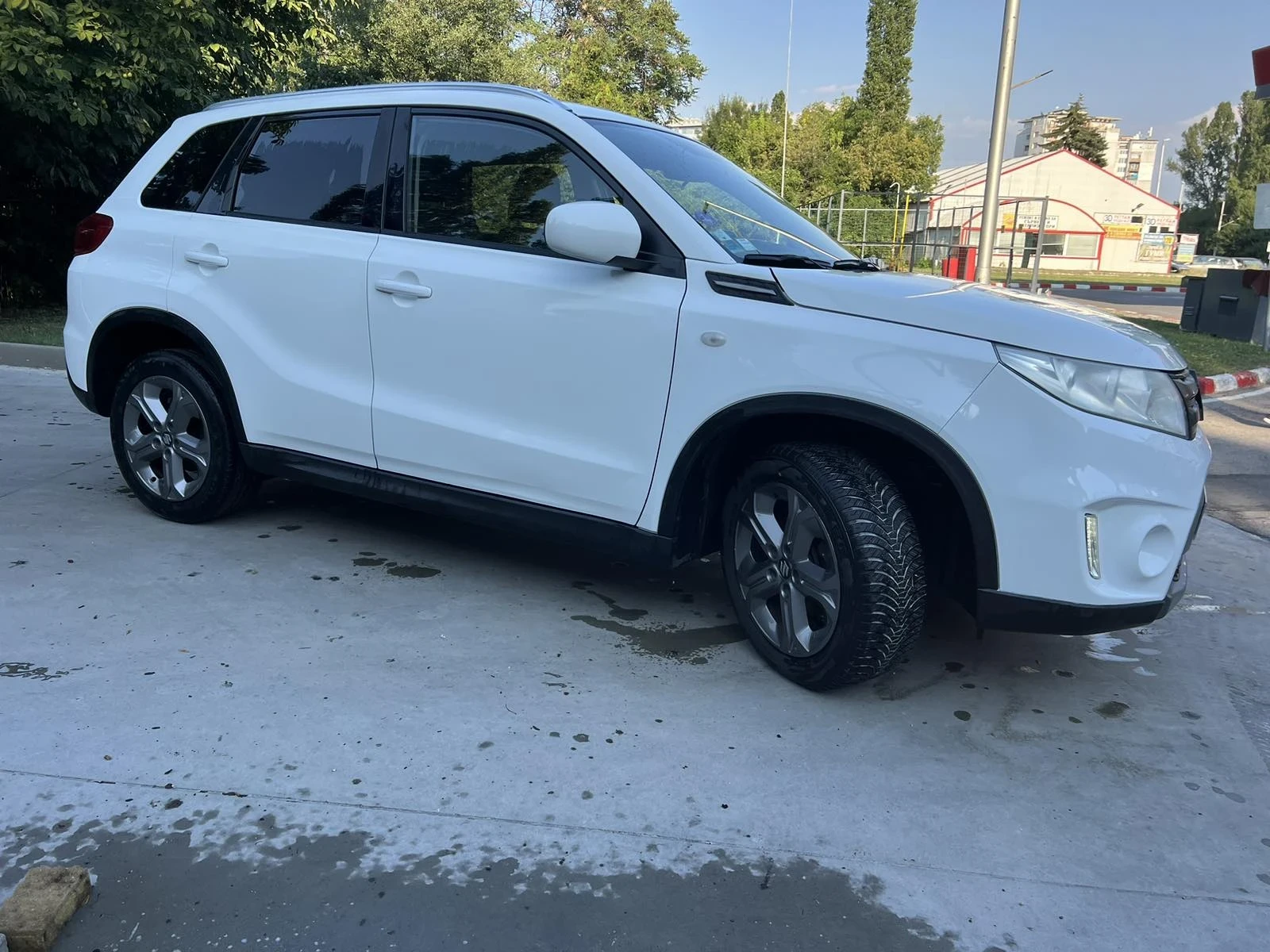 Suzuki Vitara 1.6/120кс/4х4/КАМЕРА/НАВИГАЦИЯ/ДИСТРОНИК  - изображение 3