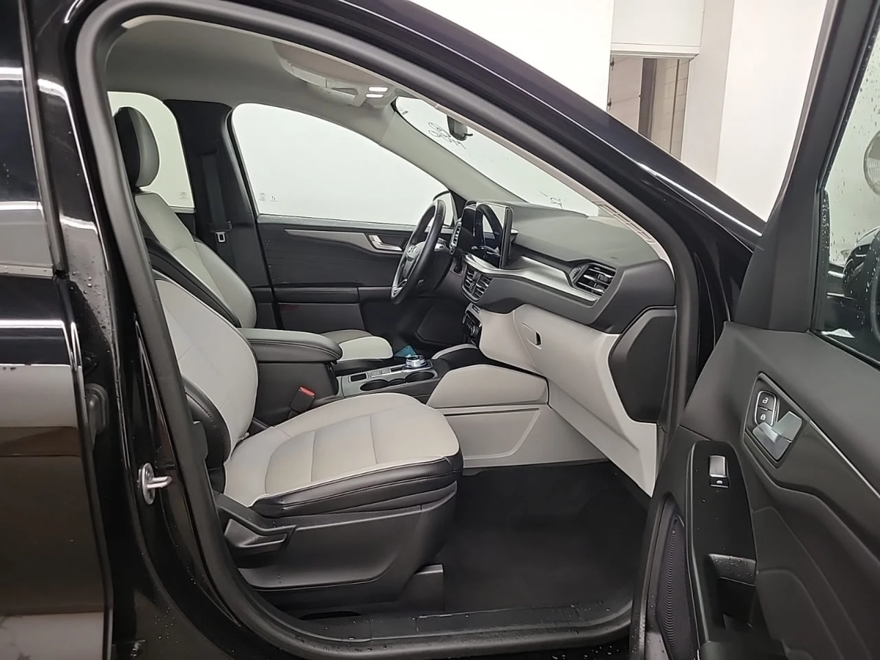 Ford Escape *  *    *   *  | Mobile.bg   11