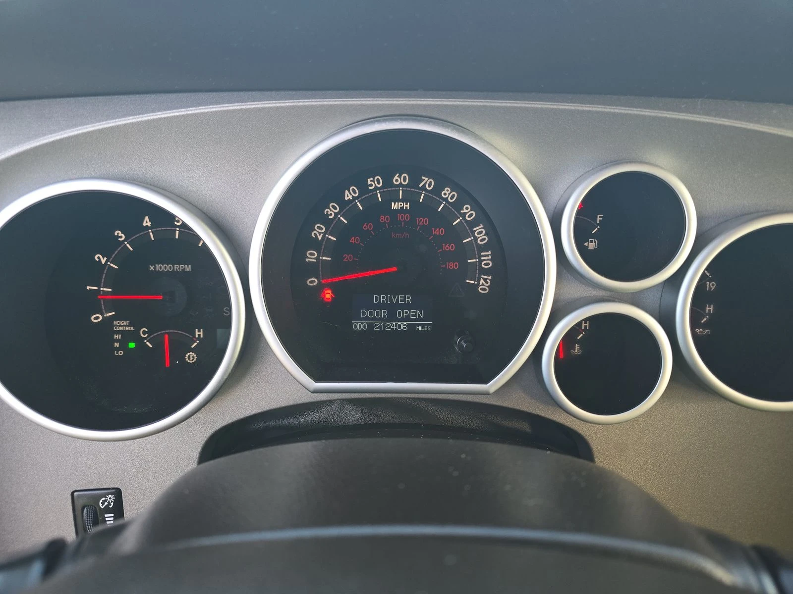 Toyota Sequoia Platinum - изображение 8