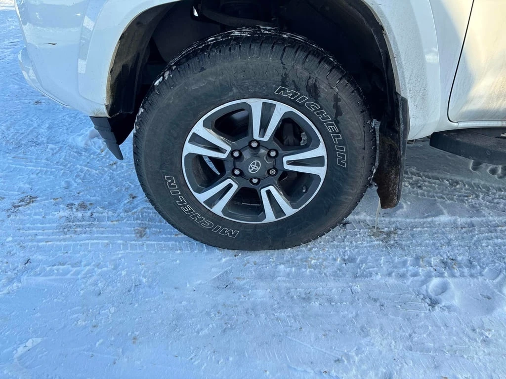 Toyota Tacoma * SR5 * CARFAX * ��� ������������ ������ | Mobile.bg � ����������� 7