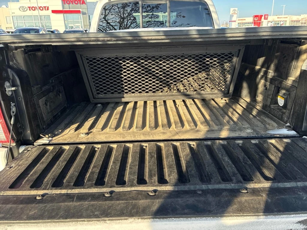 Toyota Tacoma * SR5 * CARFAX * ��� ������������ ������ | Mobile.bg � ����������� 12