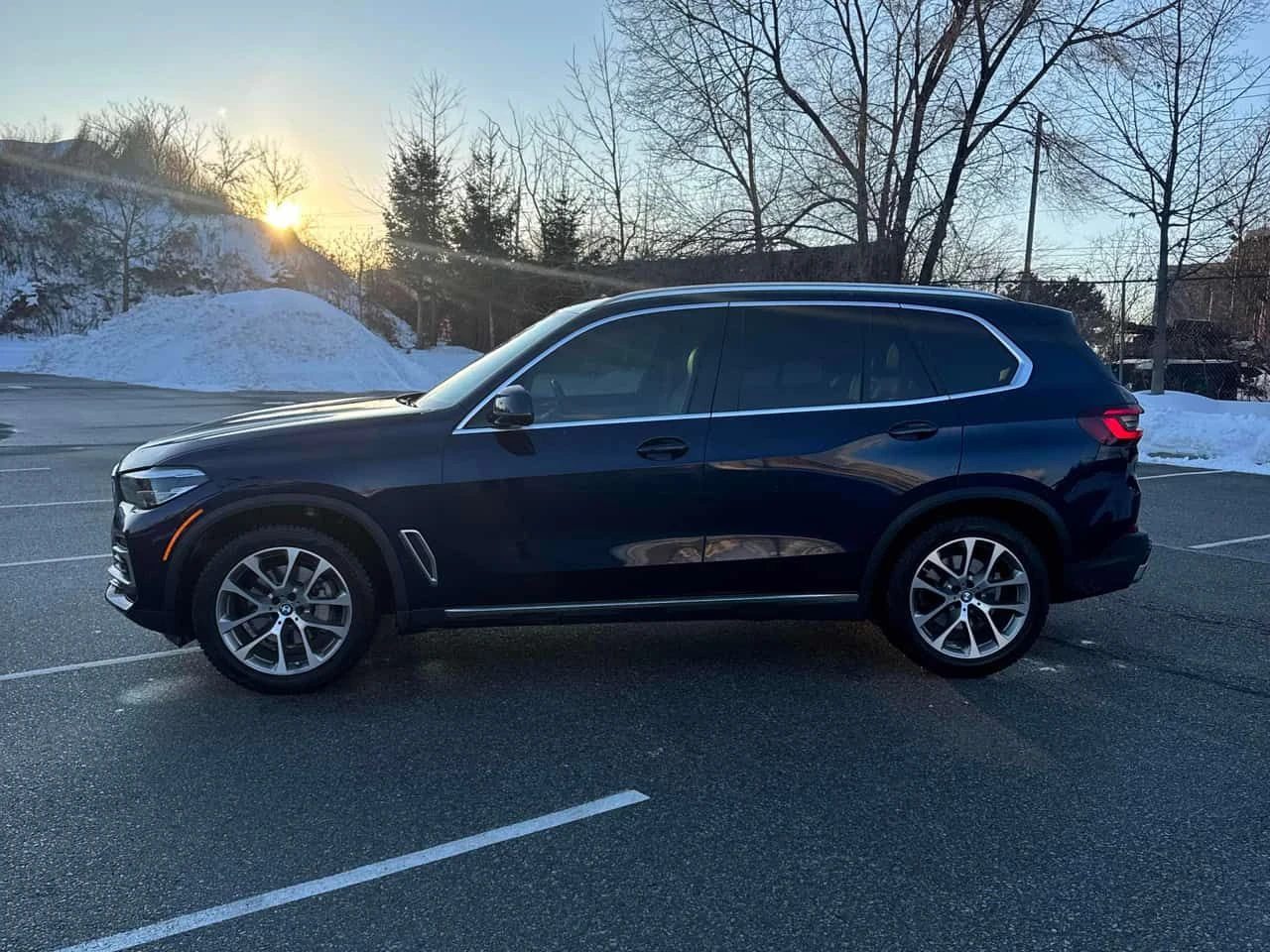 BMW X5 | xDrive40i | ПОДГРЕВ | HUD | ПАНОРАМА | 360 | , снимка 2 - Автомобили и джипове - 54452904