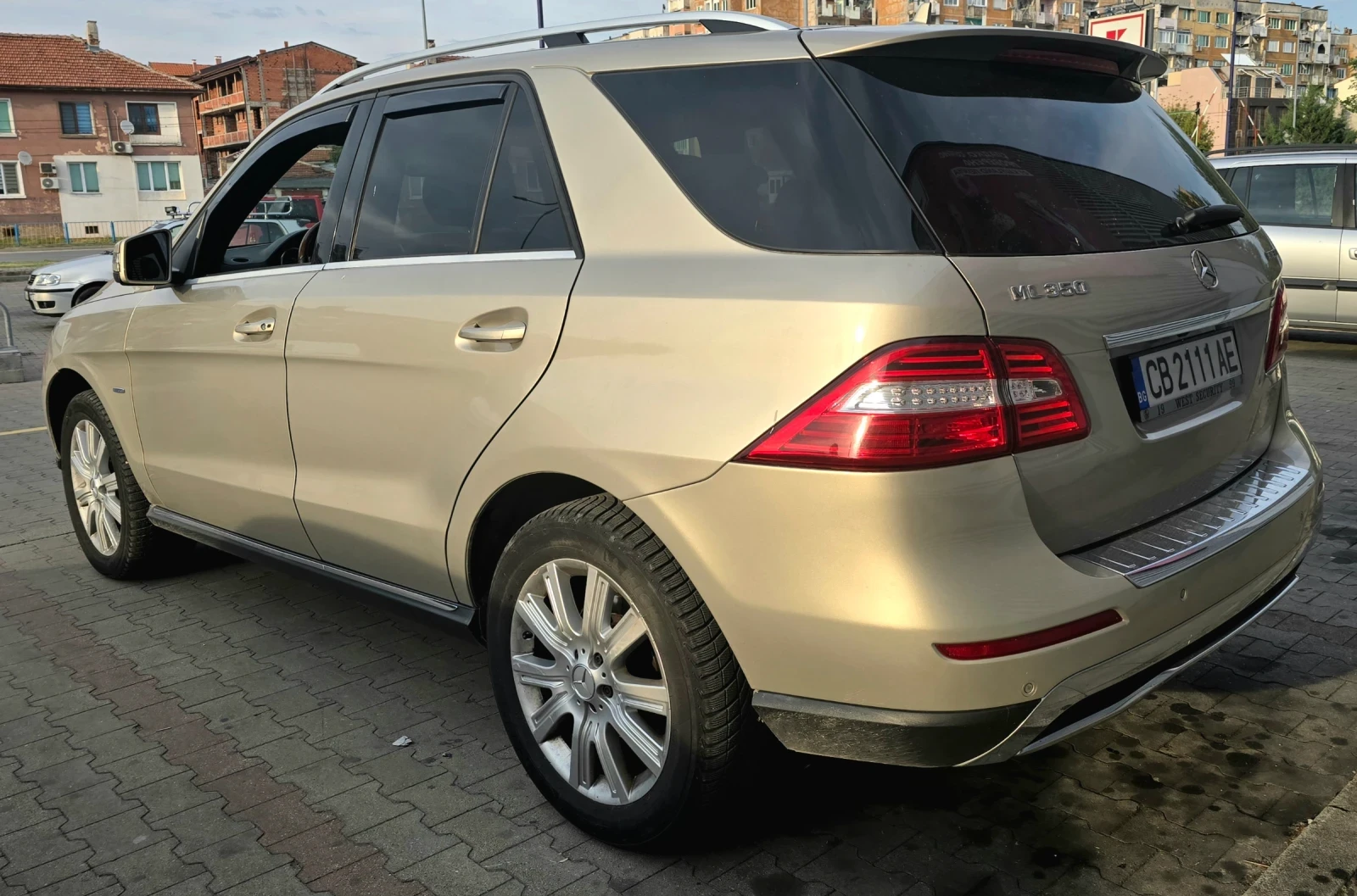 Mercedes-Benz ML 350, снимка 5 - Автомобили и джипове - 54742755