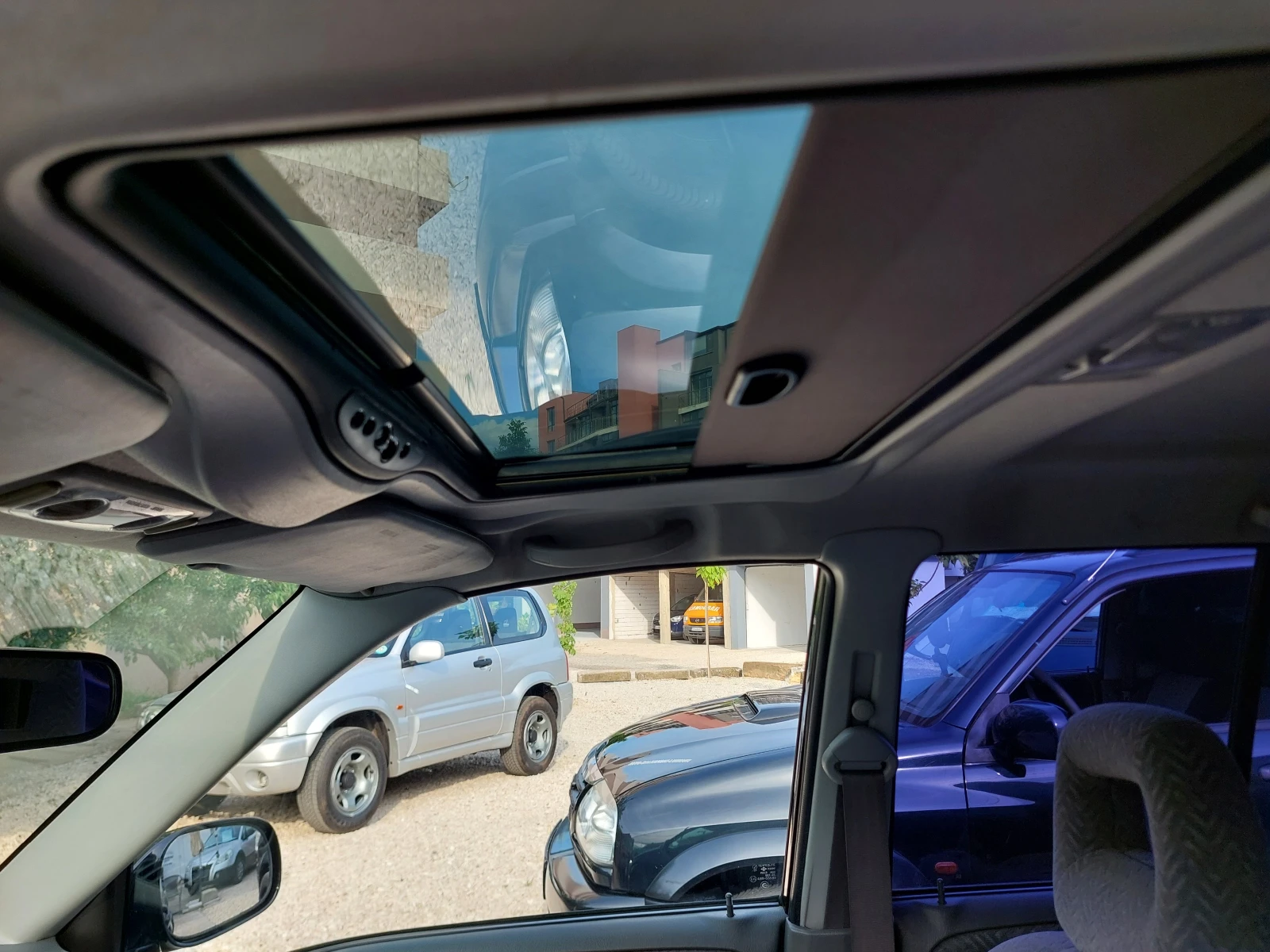 Suzuki Grand vitara 2, 5i-144kc.-ТОП СЪСТОЯНИЕ, снимка 14 - Автомобили и джипове - 55316177