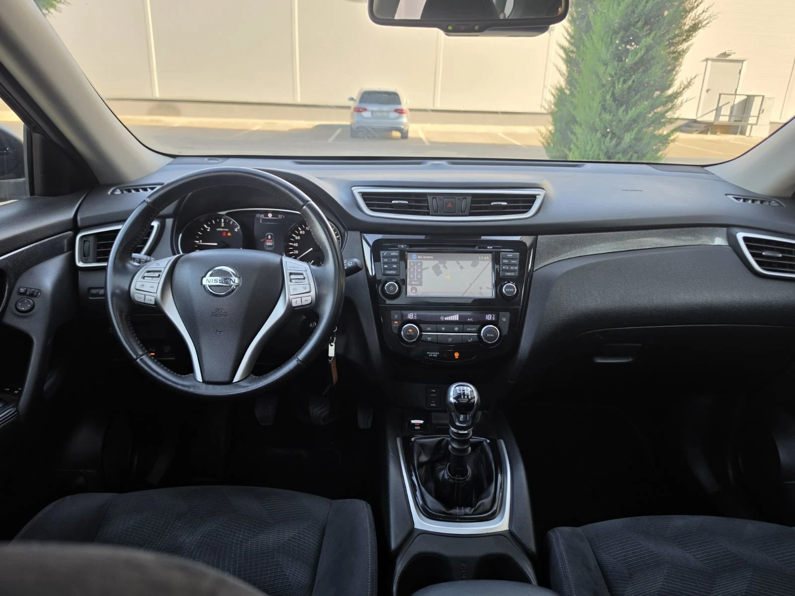 Nissan X-trail 1.6, 4x4, 131 к.с, снимка 16 - Автомобили и джипове - 55736494