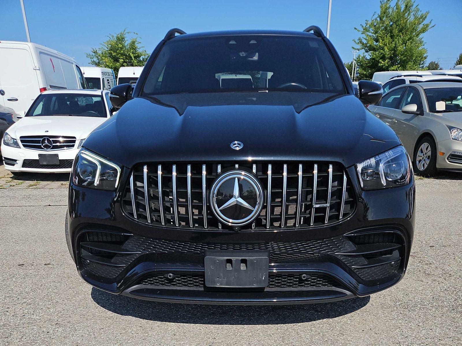 Mercedes-Benz GLE 63 S AMG | CARFAX | ГЛАВНО ПРЕДСТАВИТЕЛСТВО НА MERCEDES, снимка 2 - Автомобили и джипове - 55874670