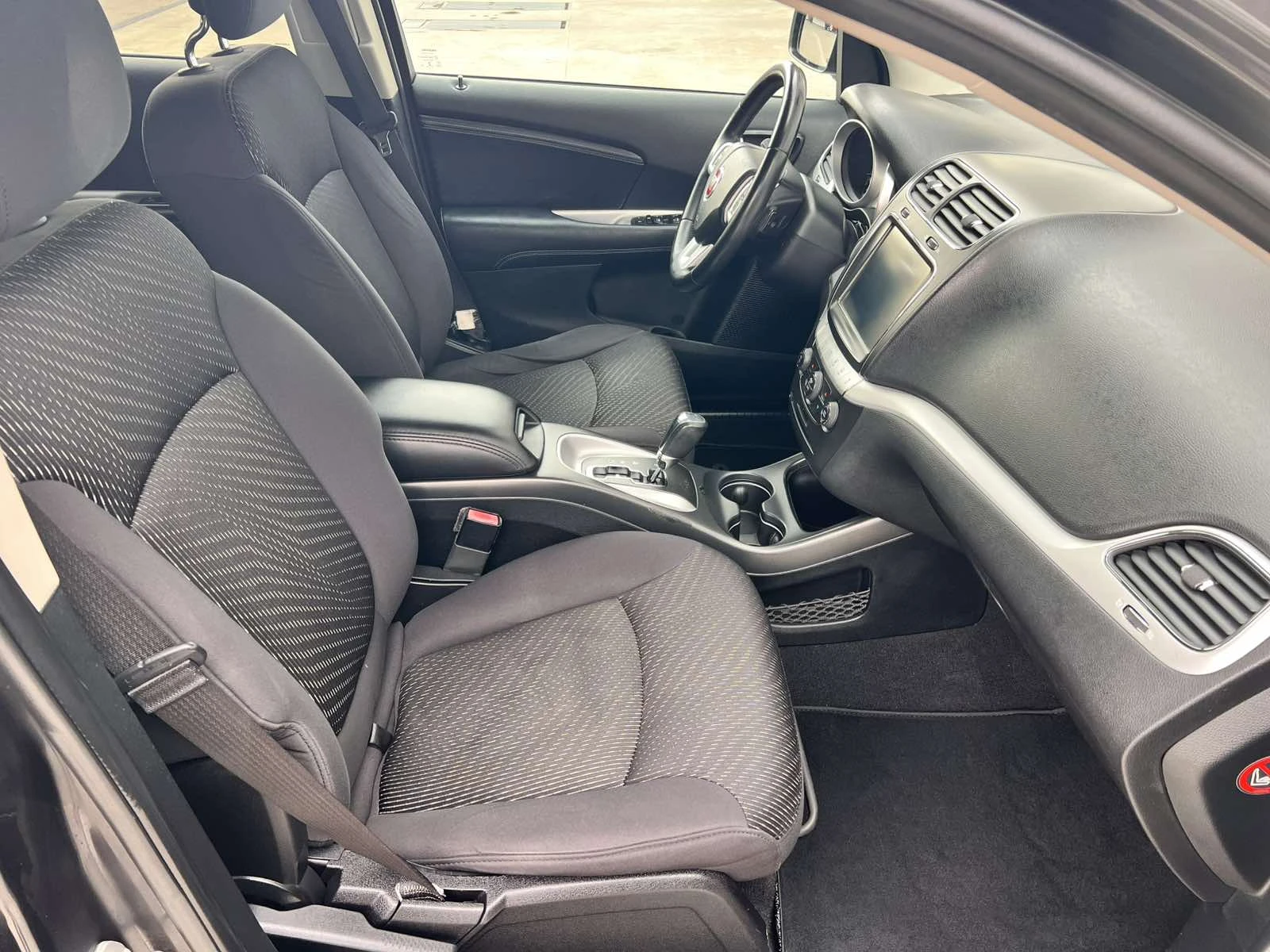 Fiat Freemont 2.0D-4X4-AUTOMATIC-2014-7 МЕСТА, снимка 13 - Автомобили и джипове - 56686051