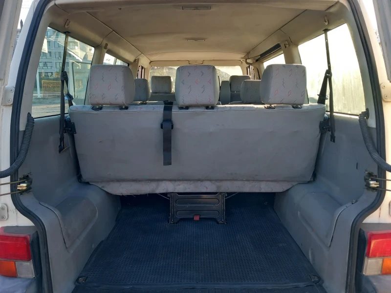 VW Transporter 2.5 TDI, снимка 17 - Бусове и автобуси - 13510090