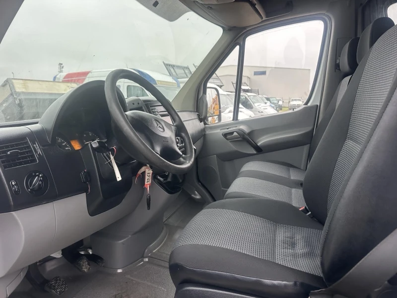 Mercedes-Benz Sprinter 319, снимка 11 - Бусове и автобуси - 53456559
