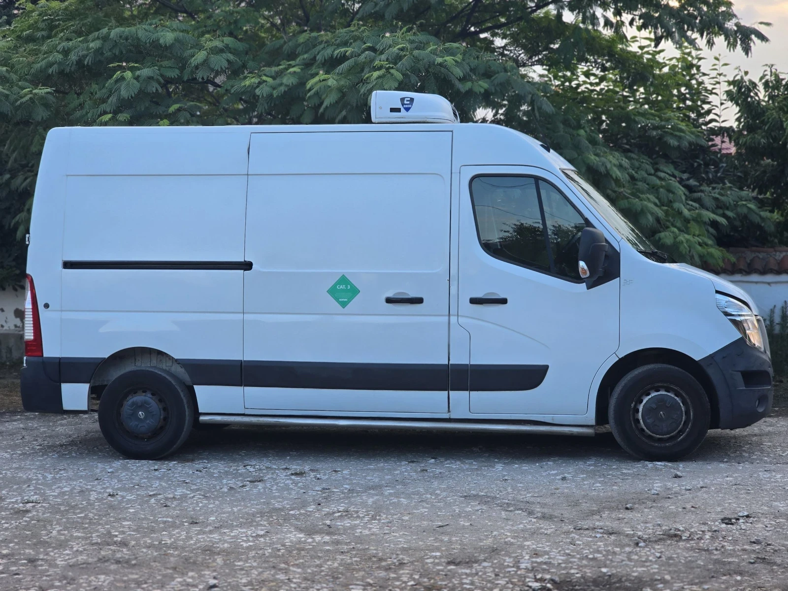 Nissan NV400 Хладилник  - изображение 2