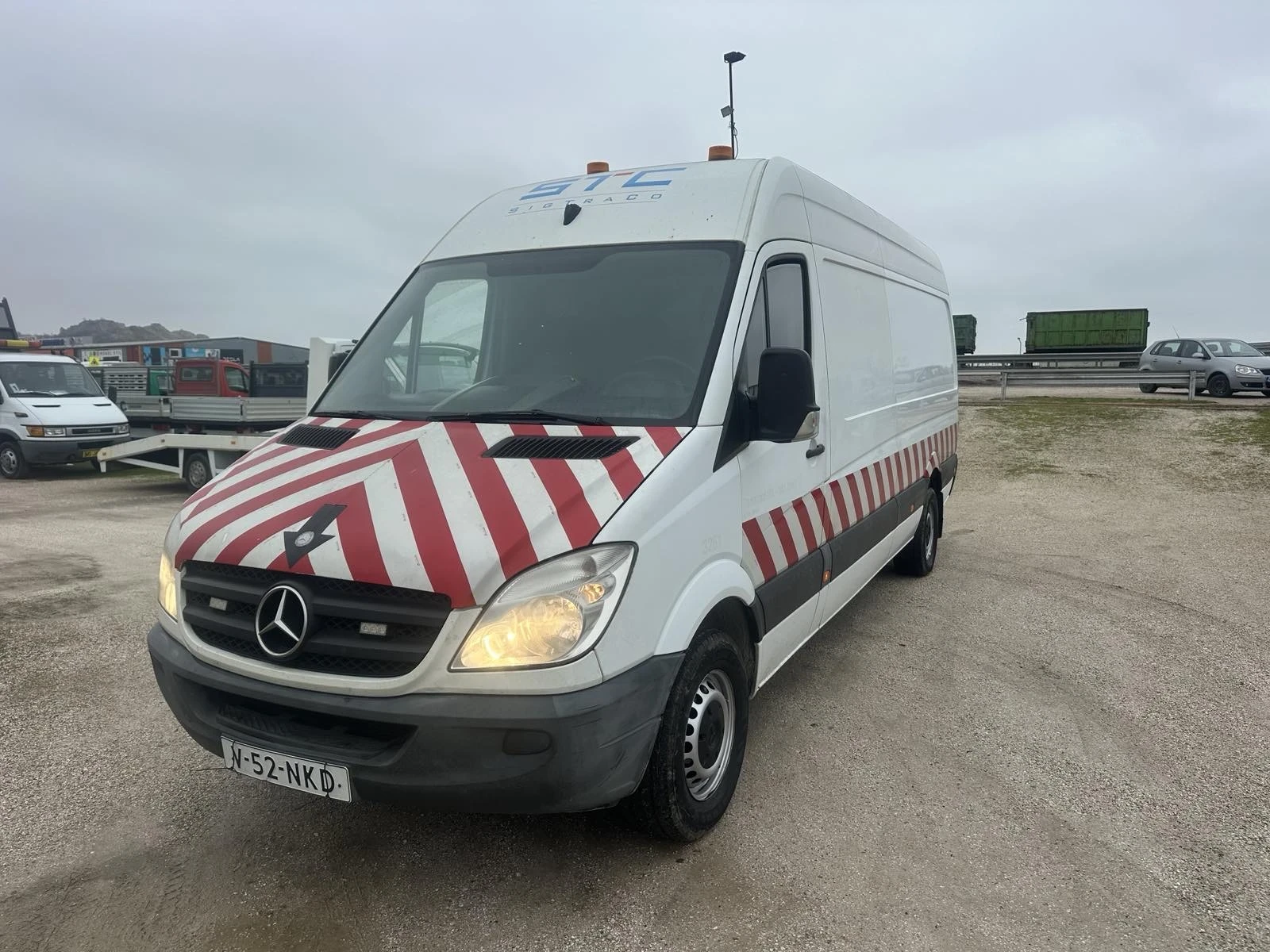Mercedes-Benz Sprinter 319  - изображение 2