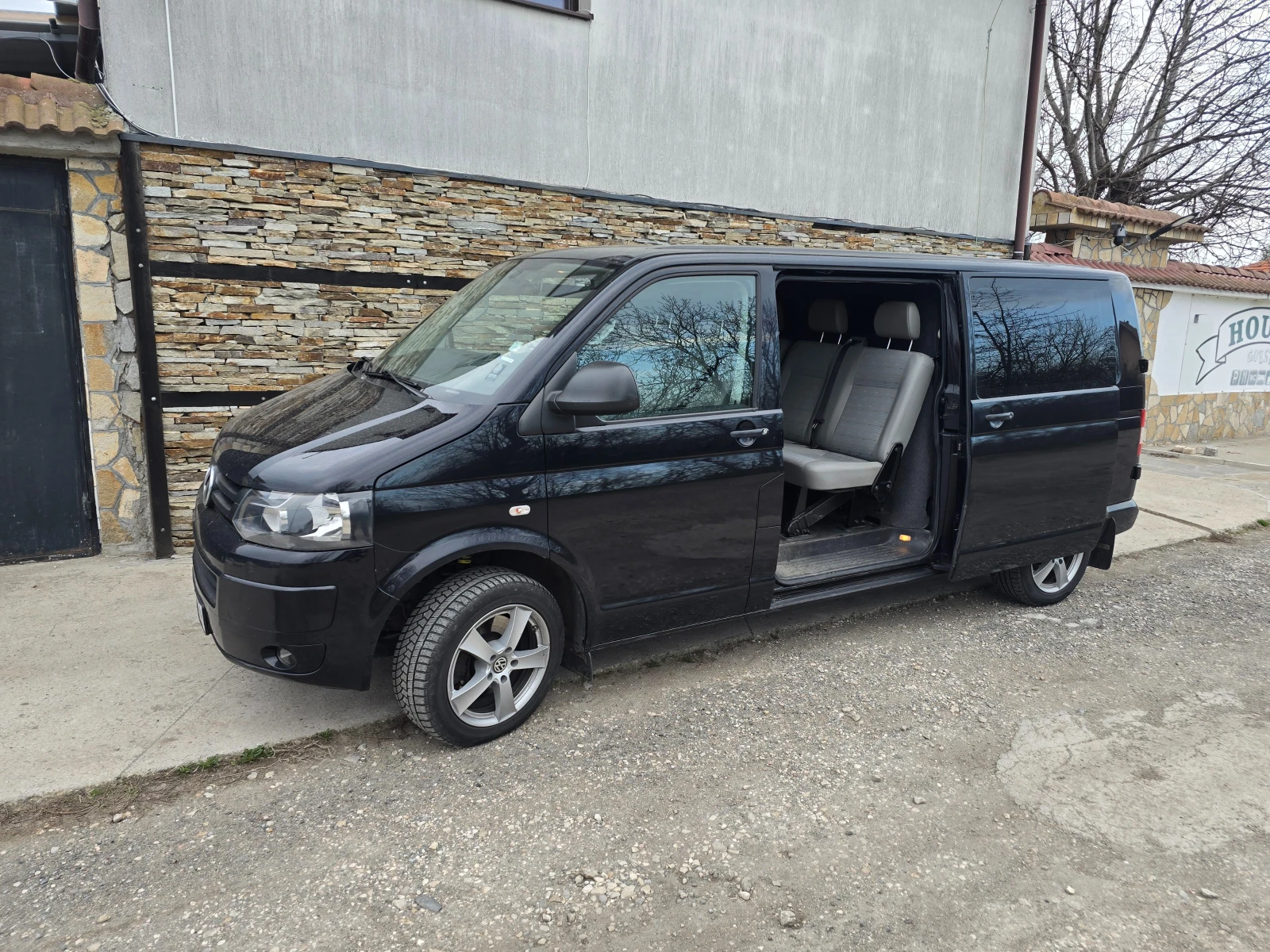 VW Transporter T5, снимка 5 - Бусове и автобуси - 53929665