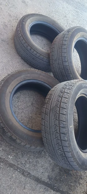 Гуми Зимни 225/60R16, снимка 1