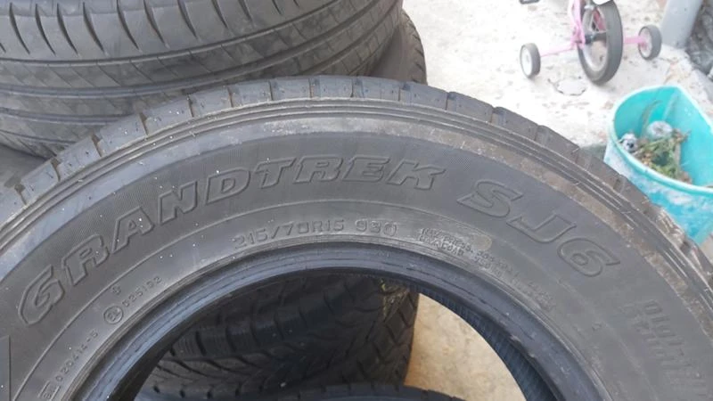 Гуми Зимни 215/70R15, снимка 10 - Гуми и джанти - 27313443