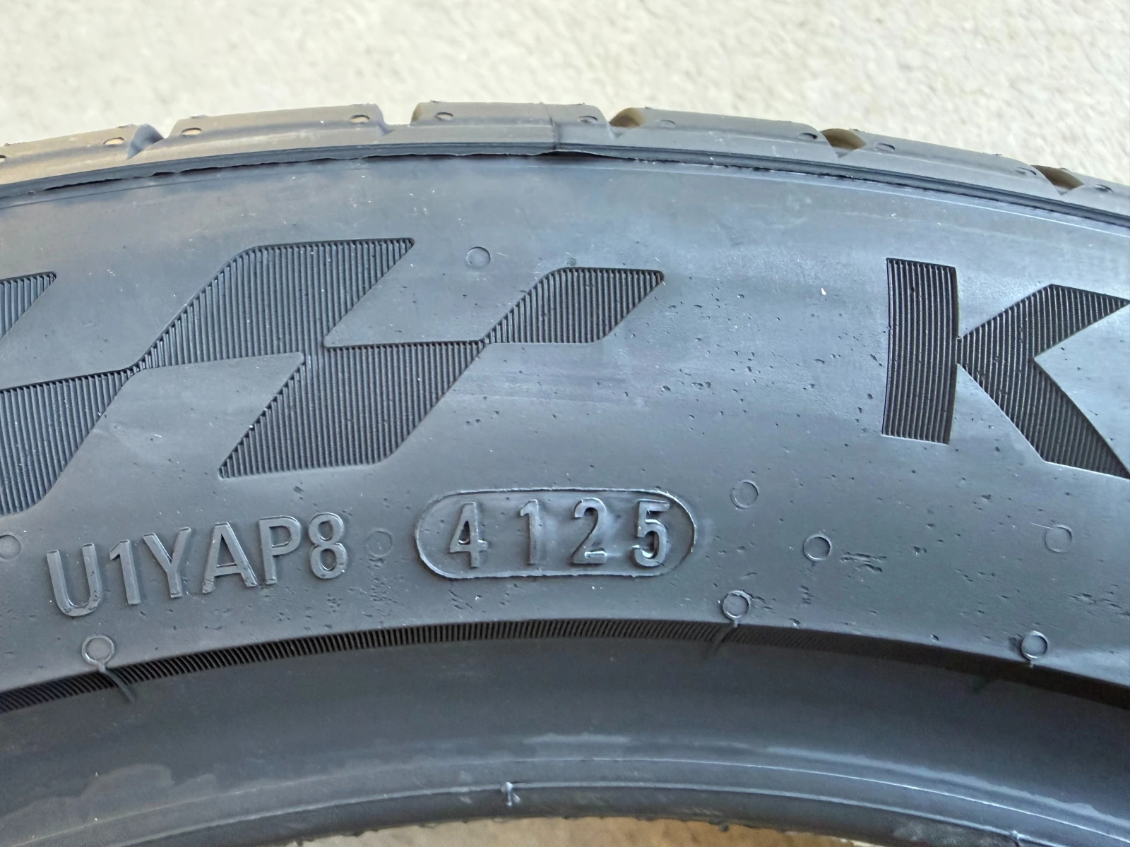 Гуми Летни 225/45R17, снимка 4 - Гуми и джанти - 53799175