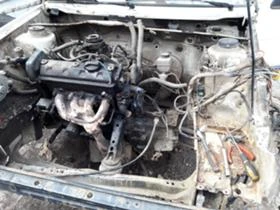 VW Golf 1.3 Карбуратор, снимка 1