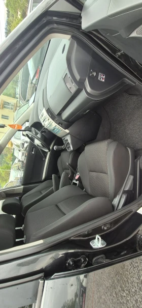 Toyota Corolla verso 2.2D-136кс. 7мес., снимка 14
