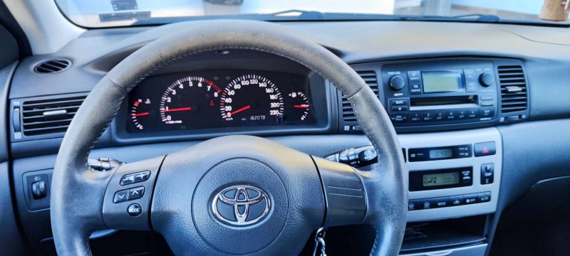 Toyota Corolla 1.6 vvti, снимка 8 - Автомобили и джипове - 45022611