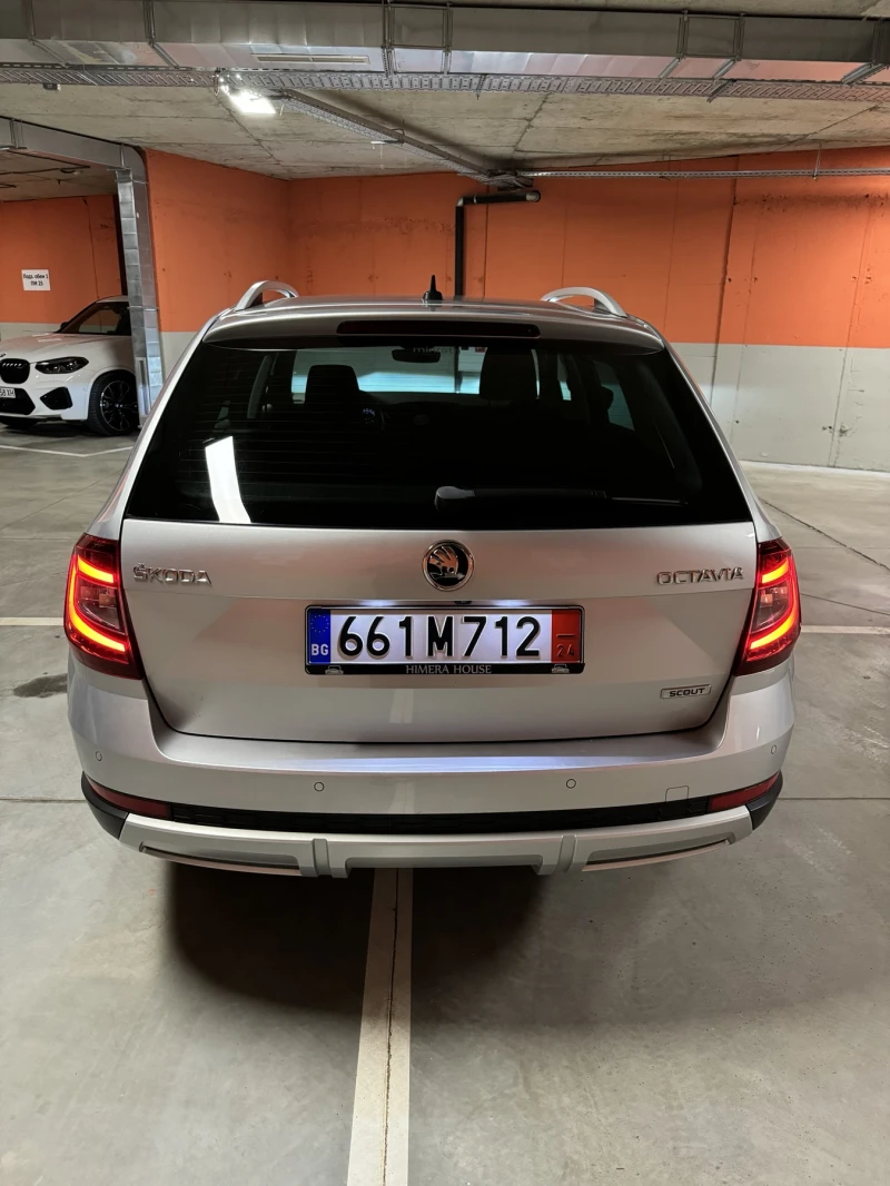 Skoda Octavia 2.0TDI Scout 4x4 LED Matrix FULL Налична ЛИЗИНГ, снимка 12 - Автомобили и джипове - 47323678