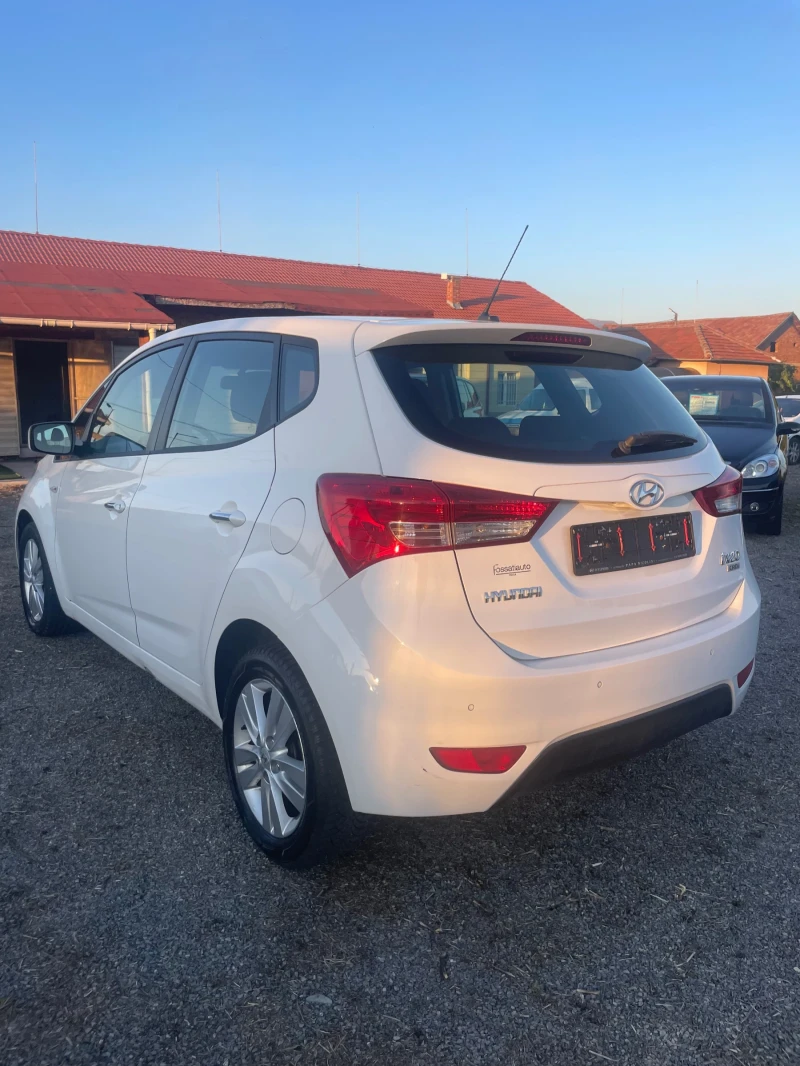 Hyundai Ix20 1.6 116HP, снимка 5 - Автомобили и джипове - 47334050