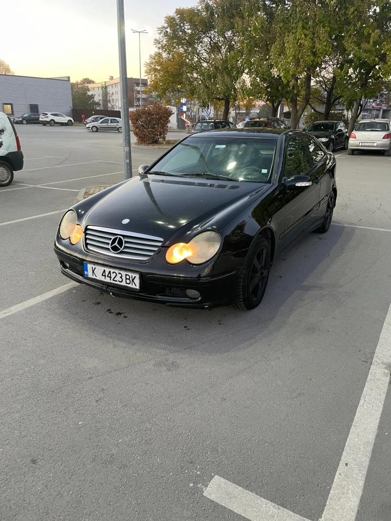 Mercedes-Benz C 220, снимка 2 - Автомобили и джипове - 47954992