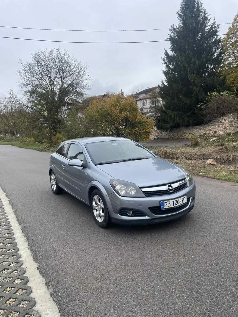 Opel Astra GTC, снимка 2 - Автомобили и джипове - 48444391