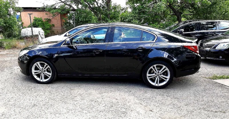 Opel Insignia 1.6 180 к.с. Кожен салон, снимка 8 - Автомобили и джипове - 50561127