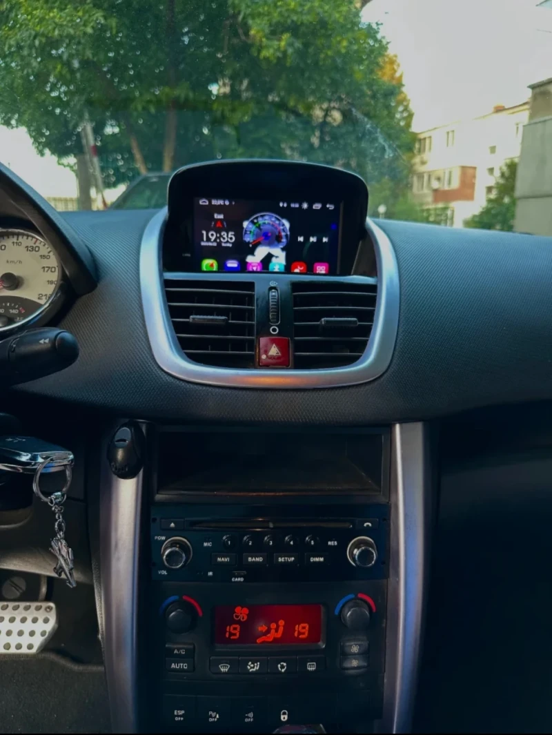 Peugeot 207, снимка 9 - Автомобили и джипове - 51152845