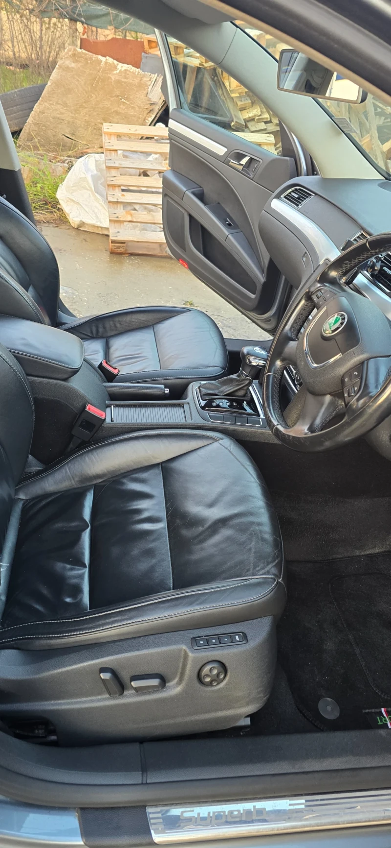 Skoda Superb ELEGANSE, снимка 12 - Автомобили и джипове - 52355026