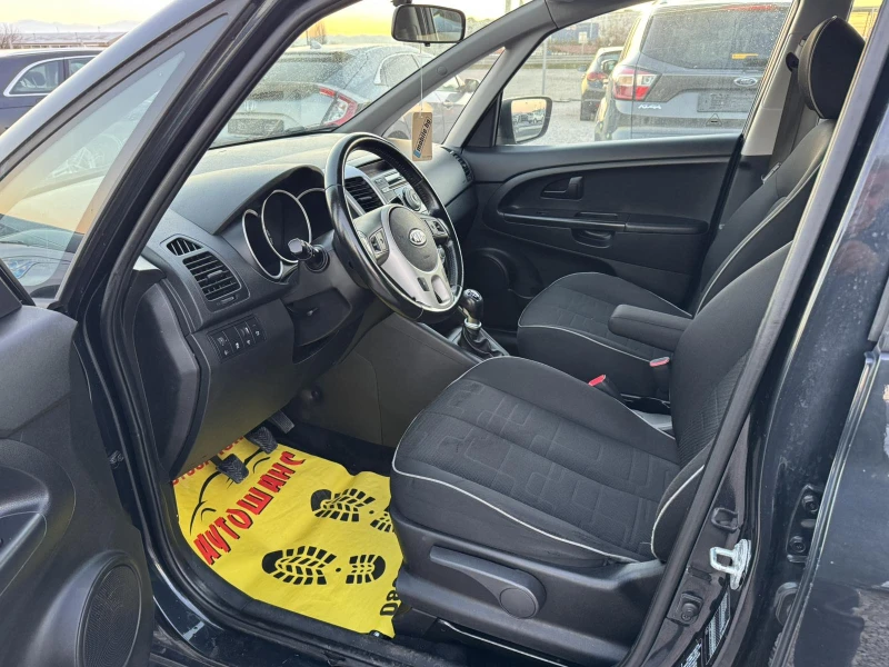 Kia Venga 1.4I, снимка 12 - Автомобили и джипове - 52787889