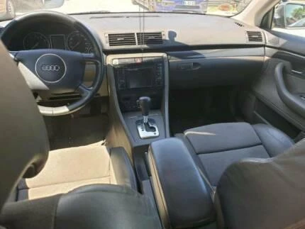 Audi A4 1.8т куатро босе, снимка 11 - Автомобили и джипове - 47529510