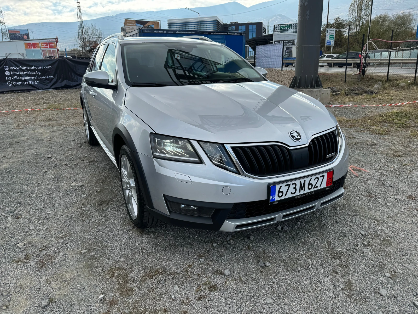 Skoda Octavia 2.0TDI Scout 4x4 LED Matrix FULL Налична ЛИЗИНГ - [1] 