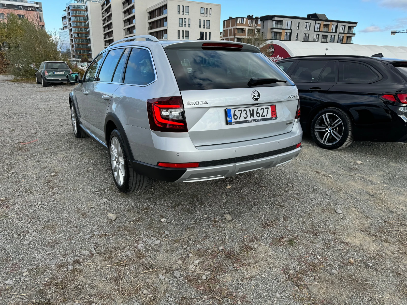 Skoda Octavia 2.0TDI Scout 4x4 LED Matrix FULL Налична ЛИЗИНГ - изображение 4