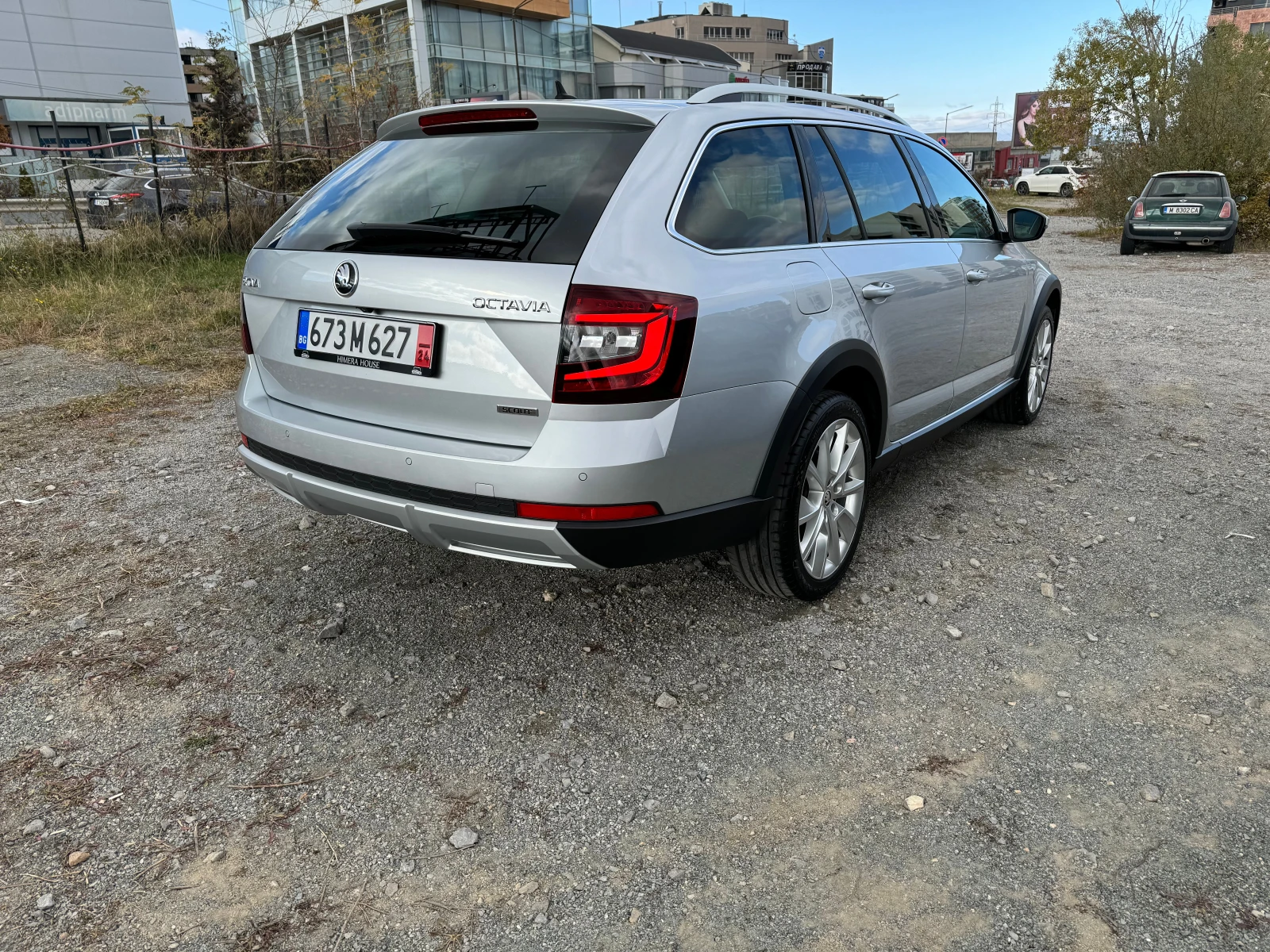 Skoda Octavia 2.0TDI Scout 4x4 LED Matrix FULL Налична ЛИЗИНГ - изображение 5