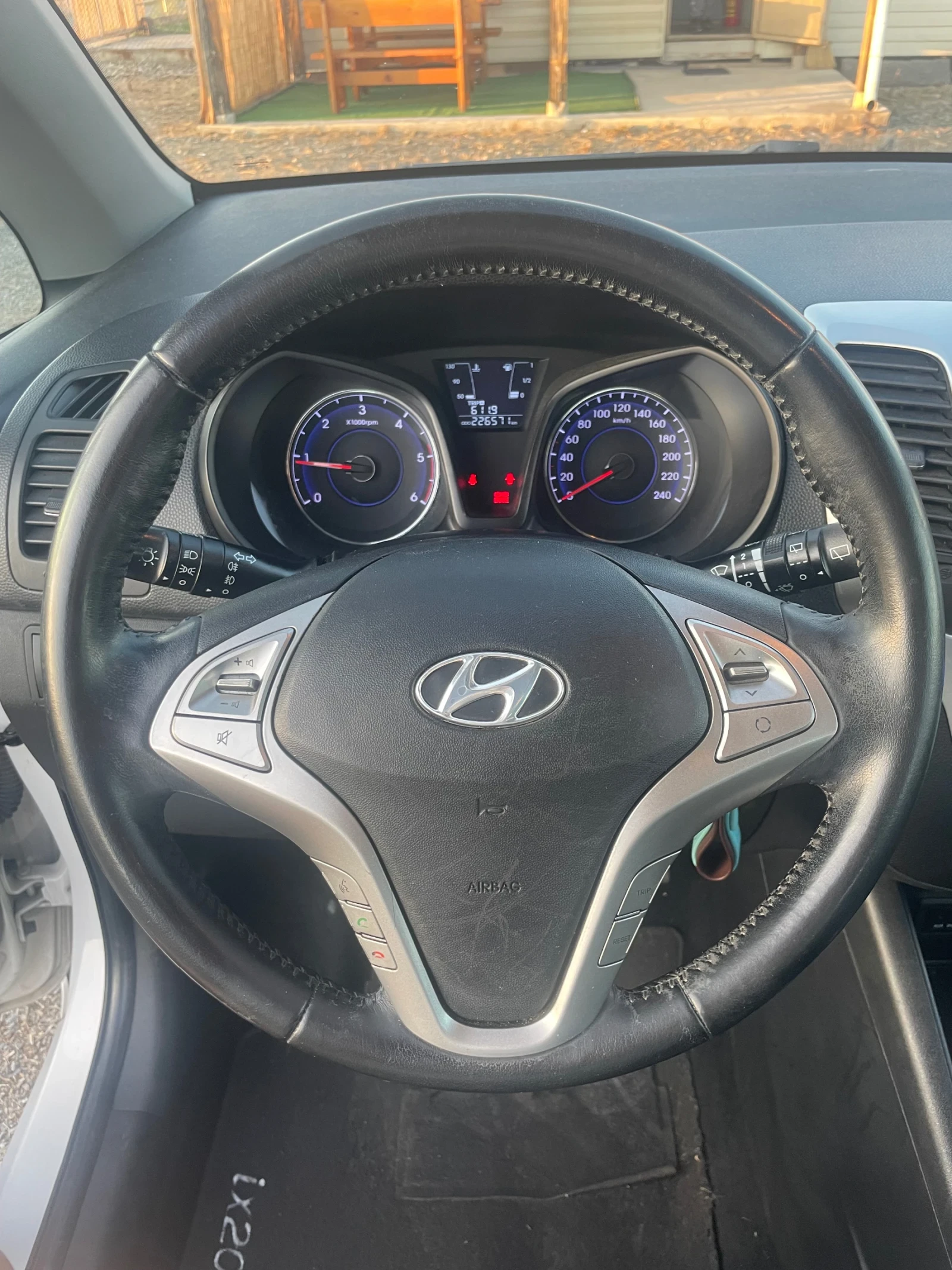 Hyundai Ix20 1.6 116HP - изображение 9