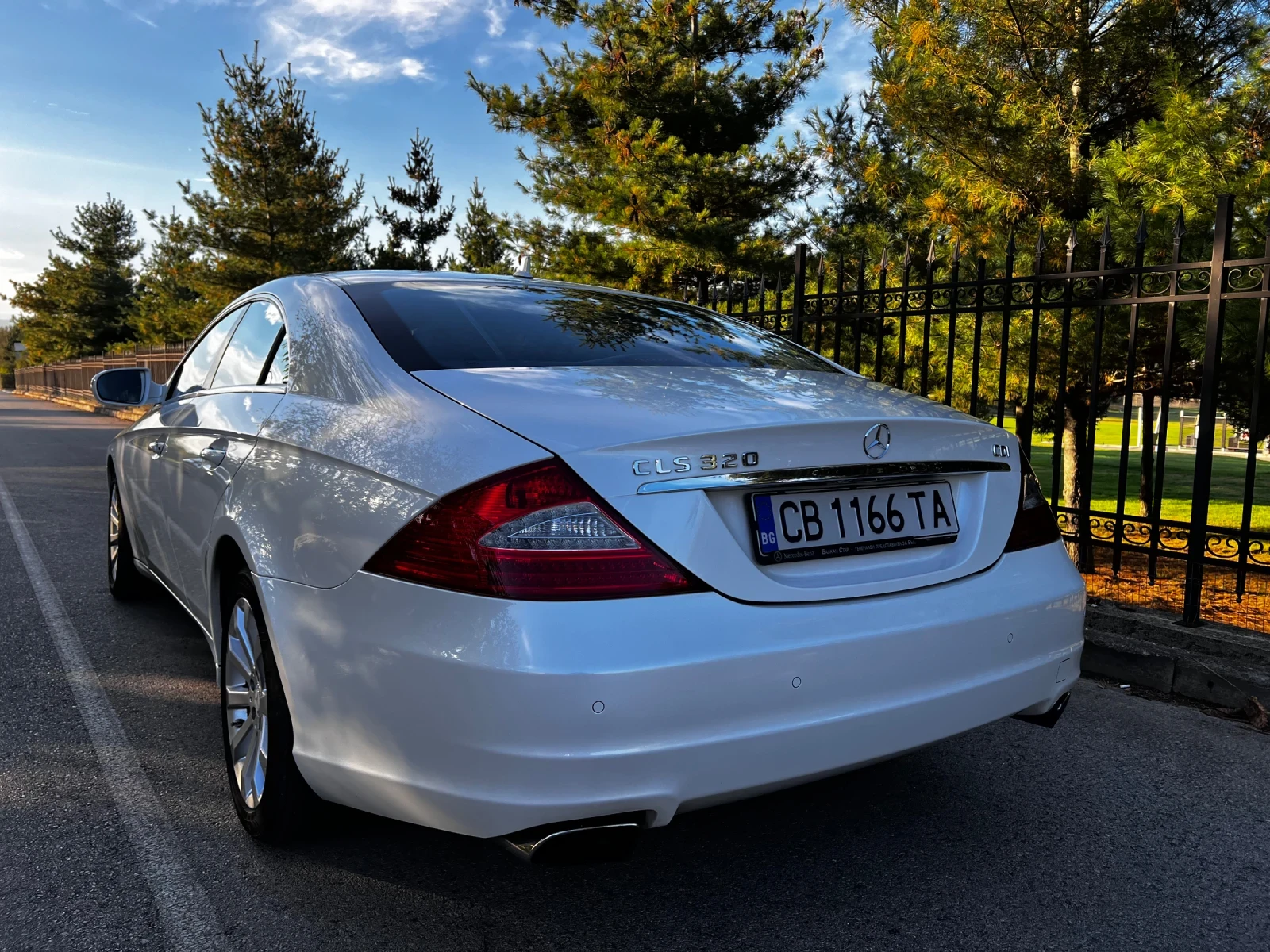 Mercedes-Benz CLS 320 CDI ПЕРФЕТЕН!  - изображение 6