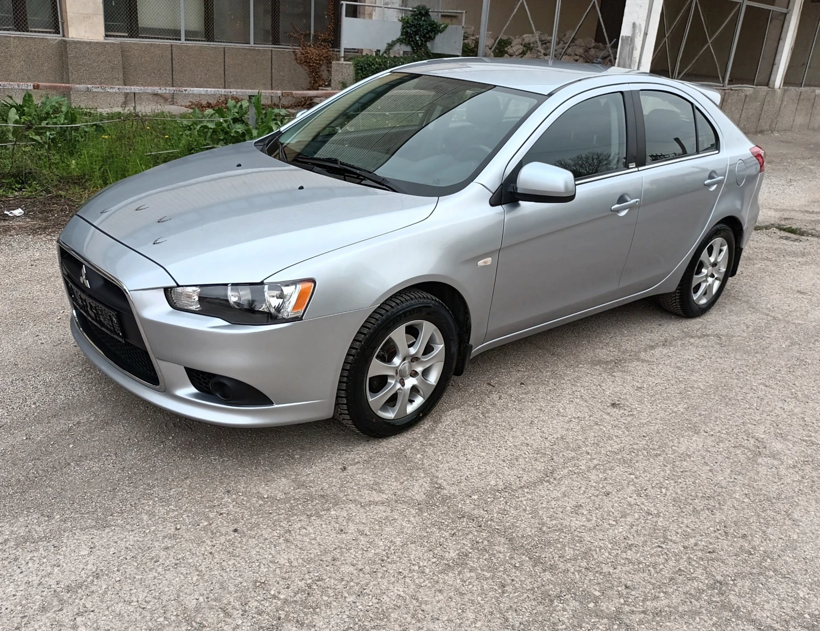 Mitsubishi Lancer 1.8-143к.с.ВЕРИГА - изображение 8