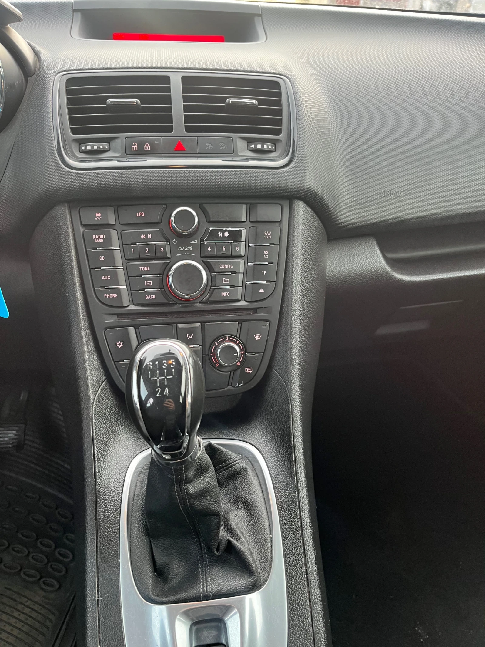 Opel Meriva 1.4 * газов инжекцион* включена регистрация - изображение 9