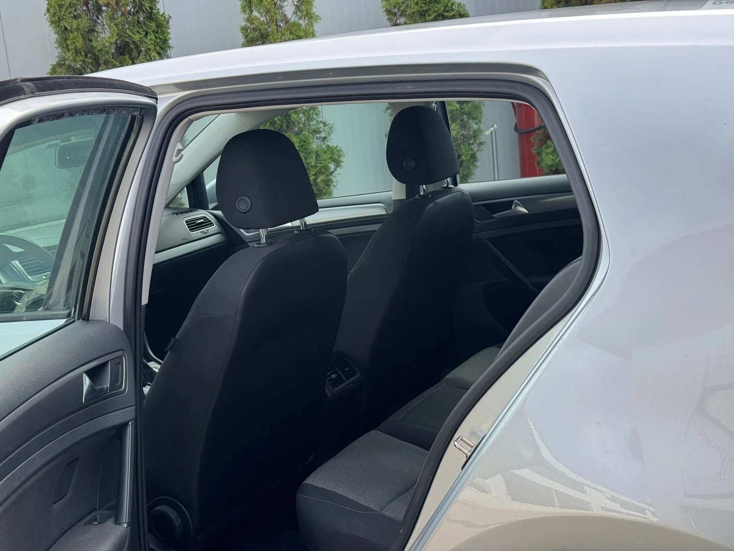 VW Golf Trendline 1.6TDI BMT - изображение 4