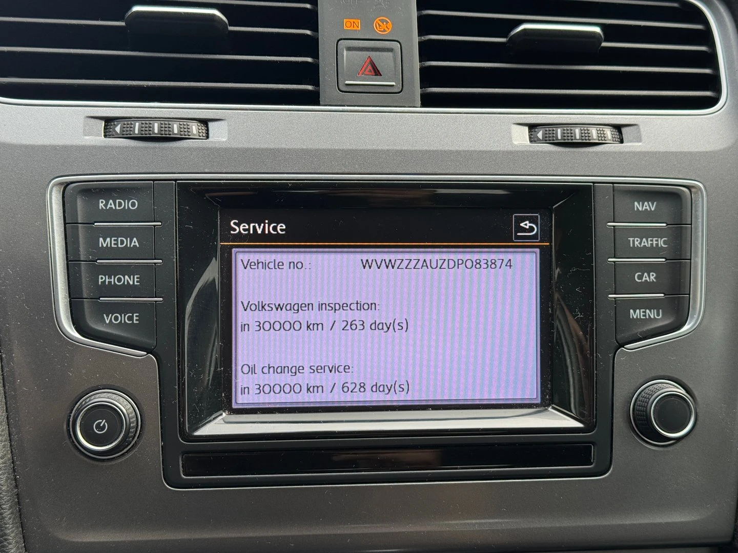 VW Golf Trendline 1.6TDI BMT - изображение 10