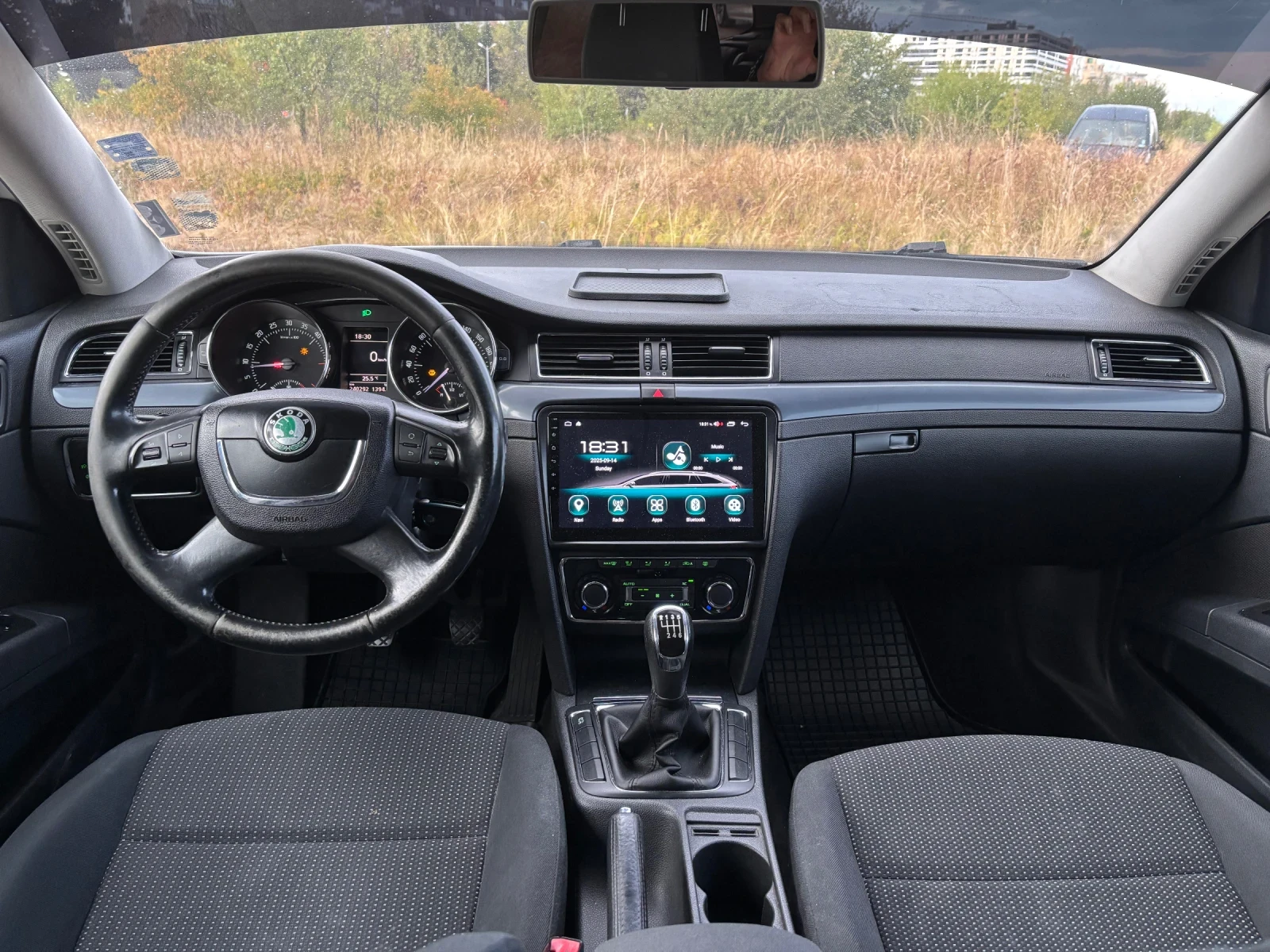 Skoda Superb 2.0 TDI - изображение 8