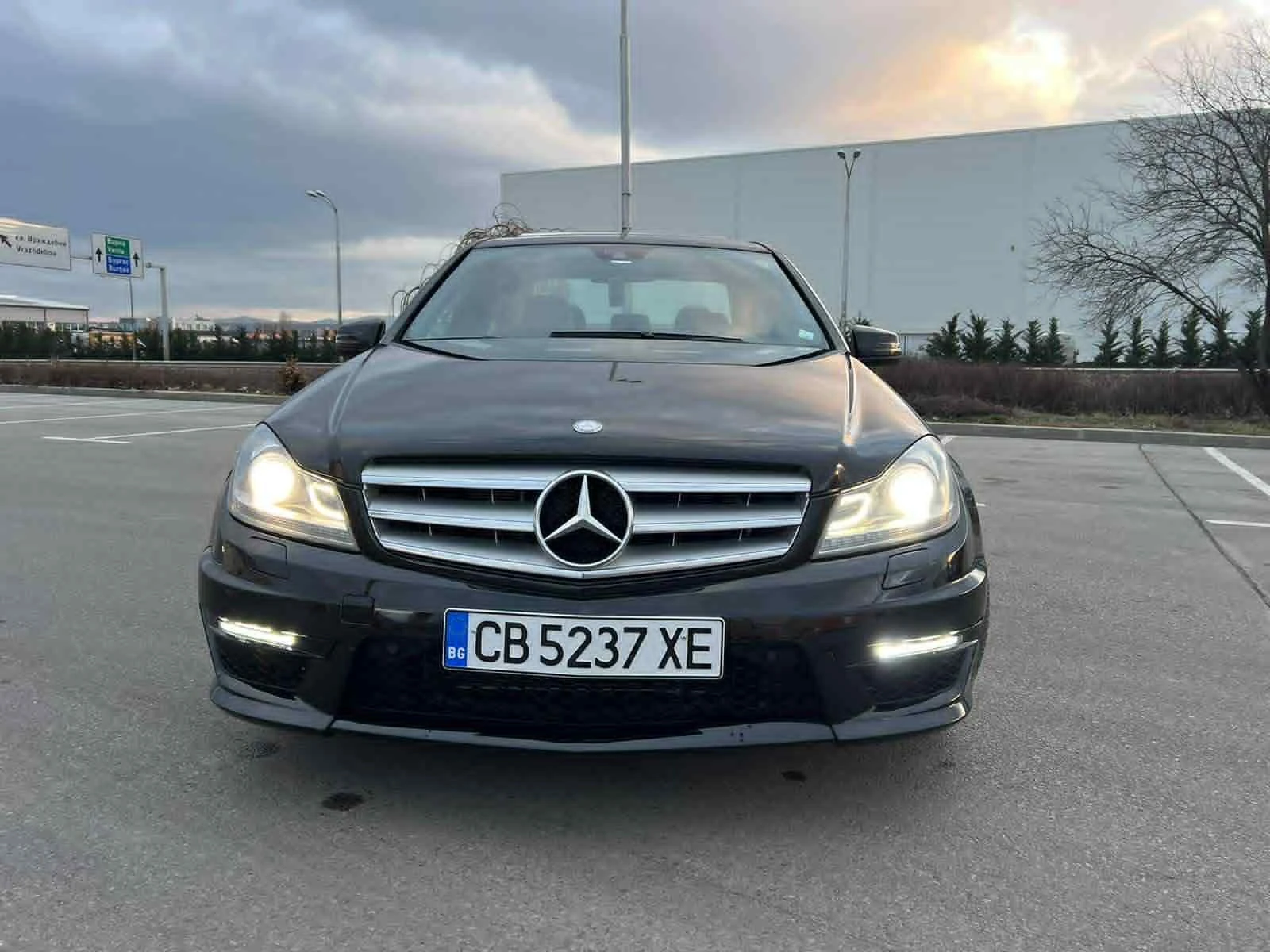 Mercedes-Benz C 300 6.3 AMG PACK * * НАЛИЧЕН * *  - изображение 3
