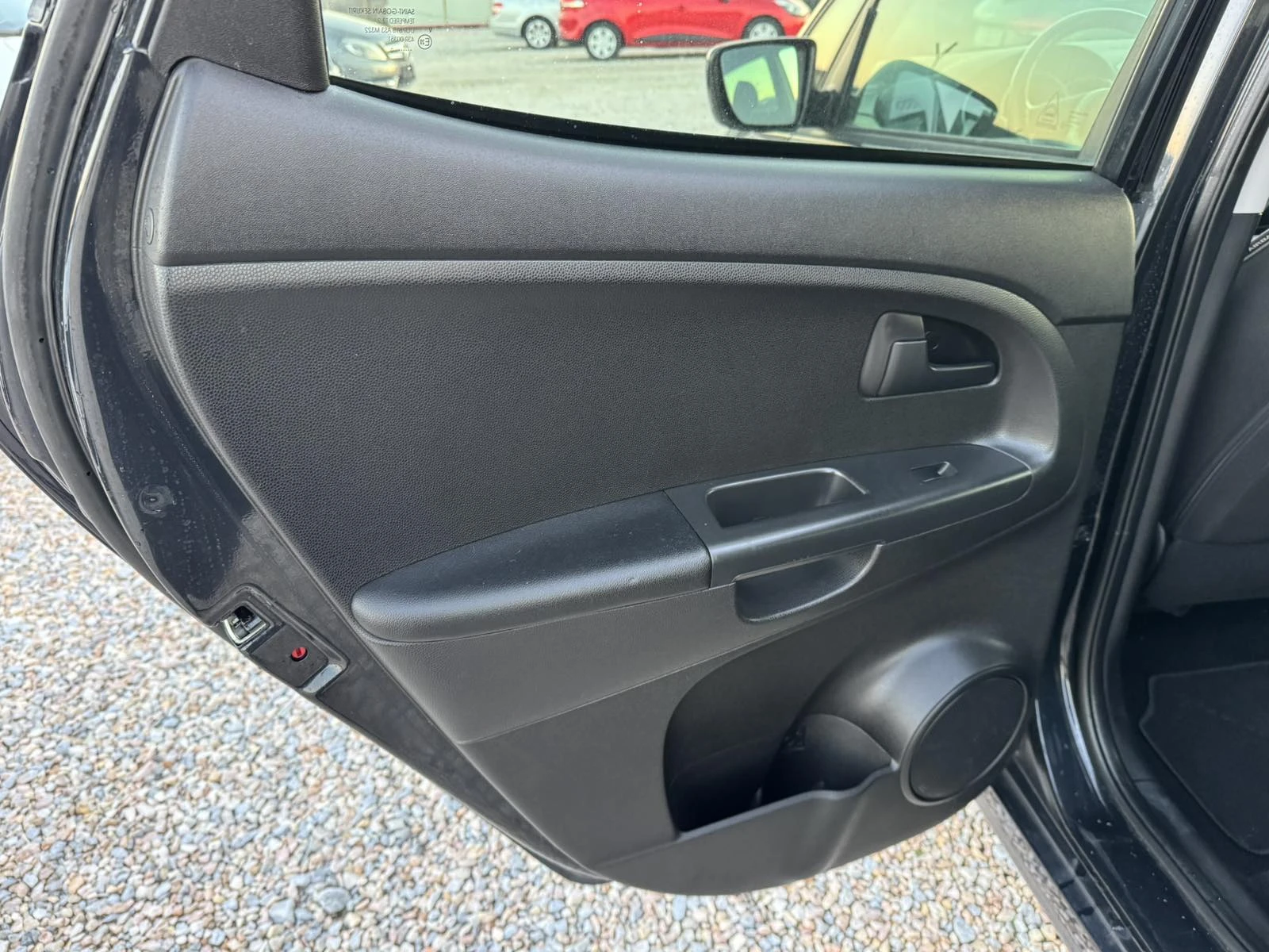 Kia Venga 1.4I - изображение 7