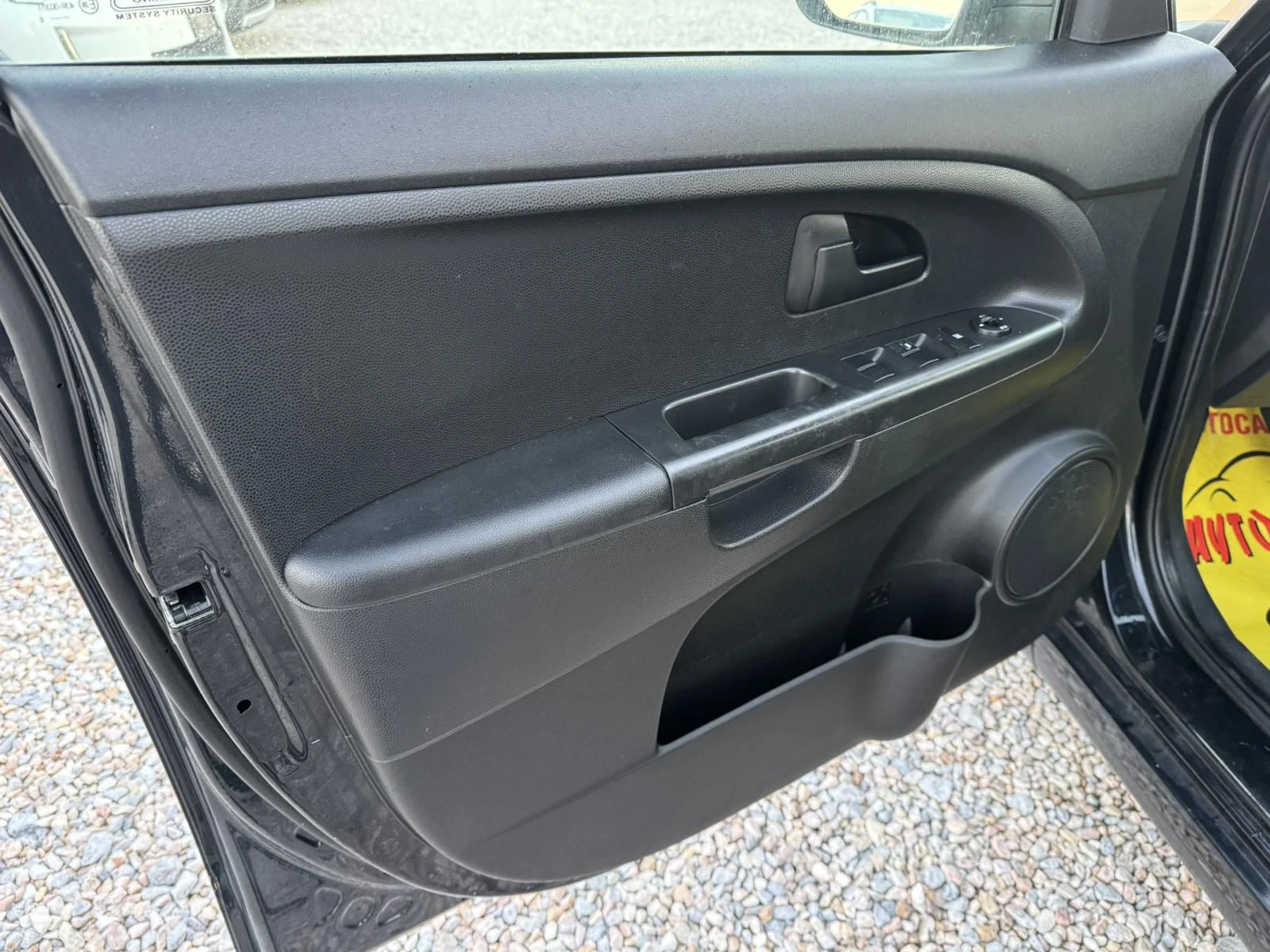 Kia Venga 1.4I | Mobile.bg � ����������� 11