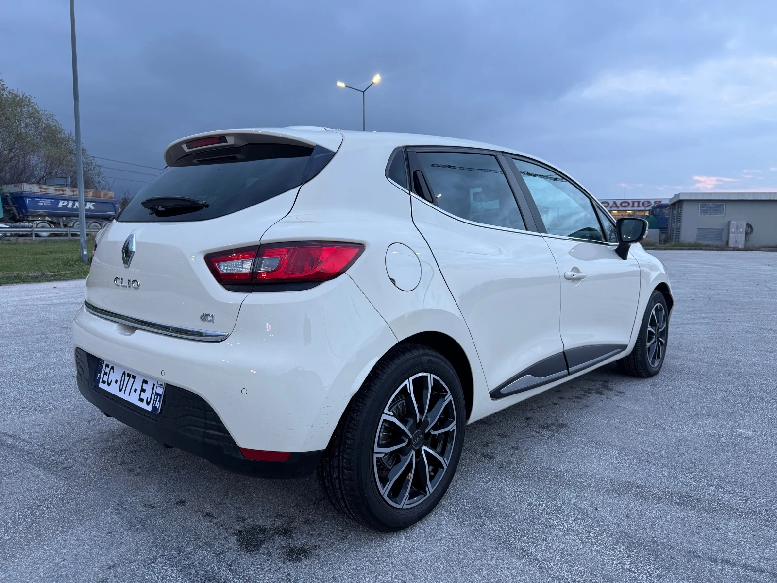 Renault Clio AUTOMAT-1.5dci-NAVI-95000km - изображение 7