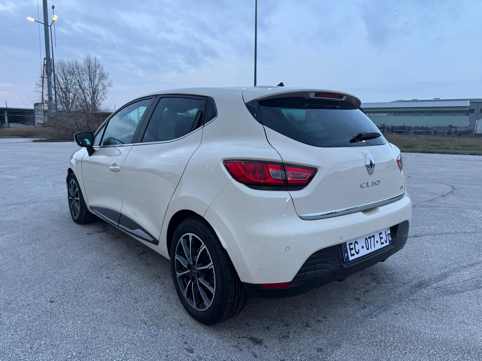 Renault Clio AUTOMAT-1.5dci-NAVI-95000km - изображение 5