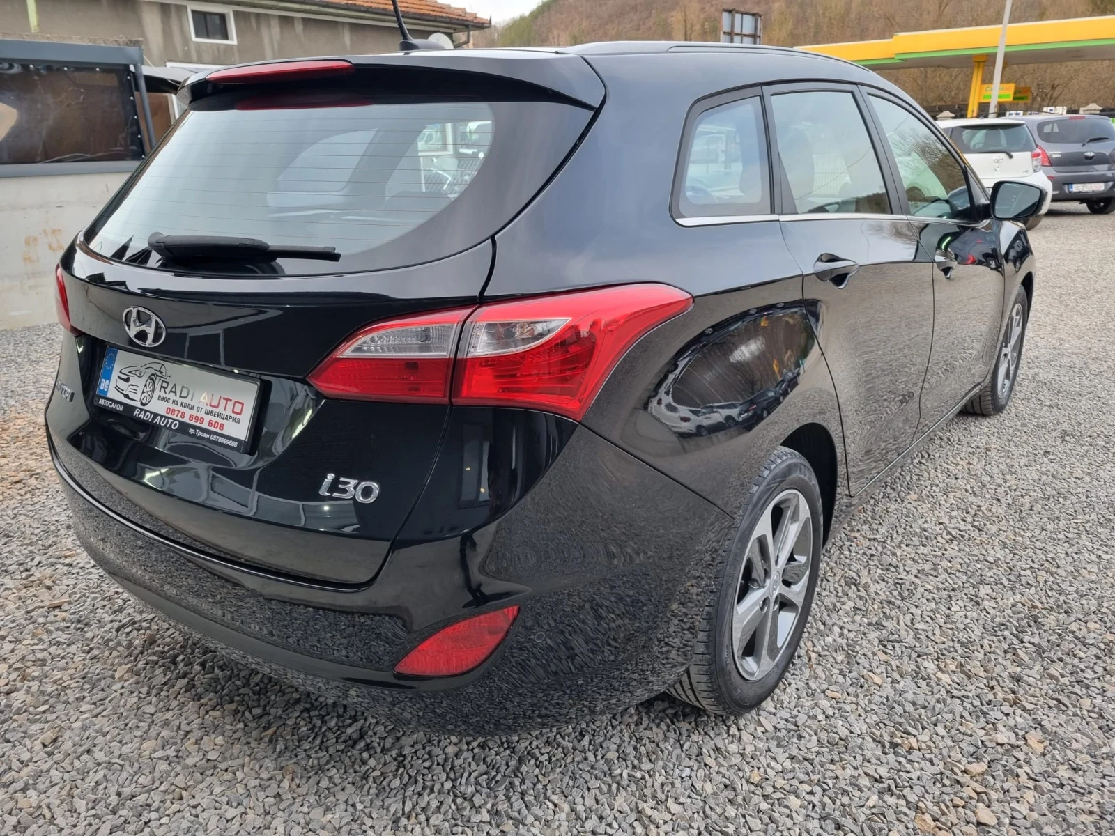 Hyundai I30 1.6CRDi ШВЕЙЦАРИЯ, снимка 3 - Автомобили и джипове - 53778538