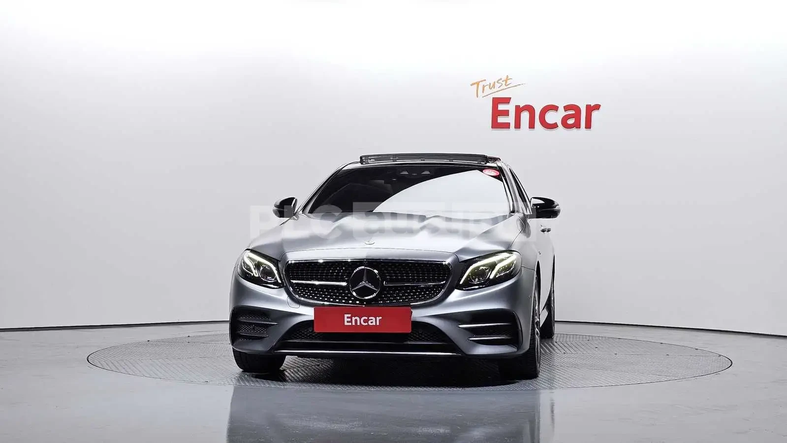 Mercedes-Benz E 53 AMG 2019* DIGITAL* BURMASTER* PANO* ОБДУХ* КРАЙНА ЦЕНА, снимка 2 - Автомобили и джипове - 54018987