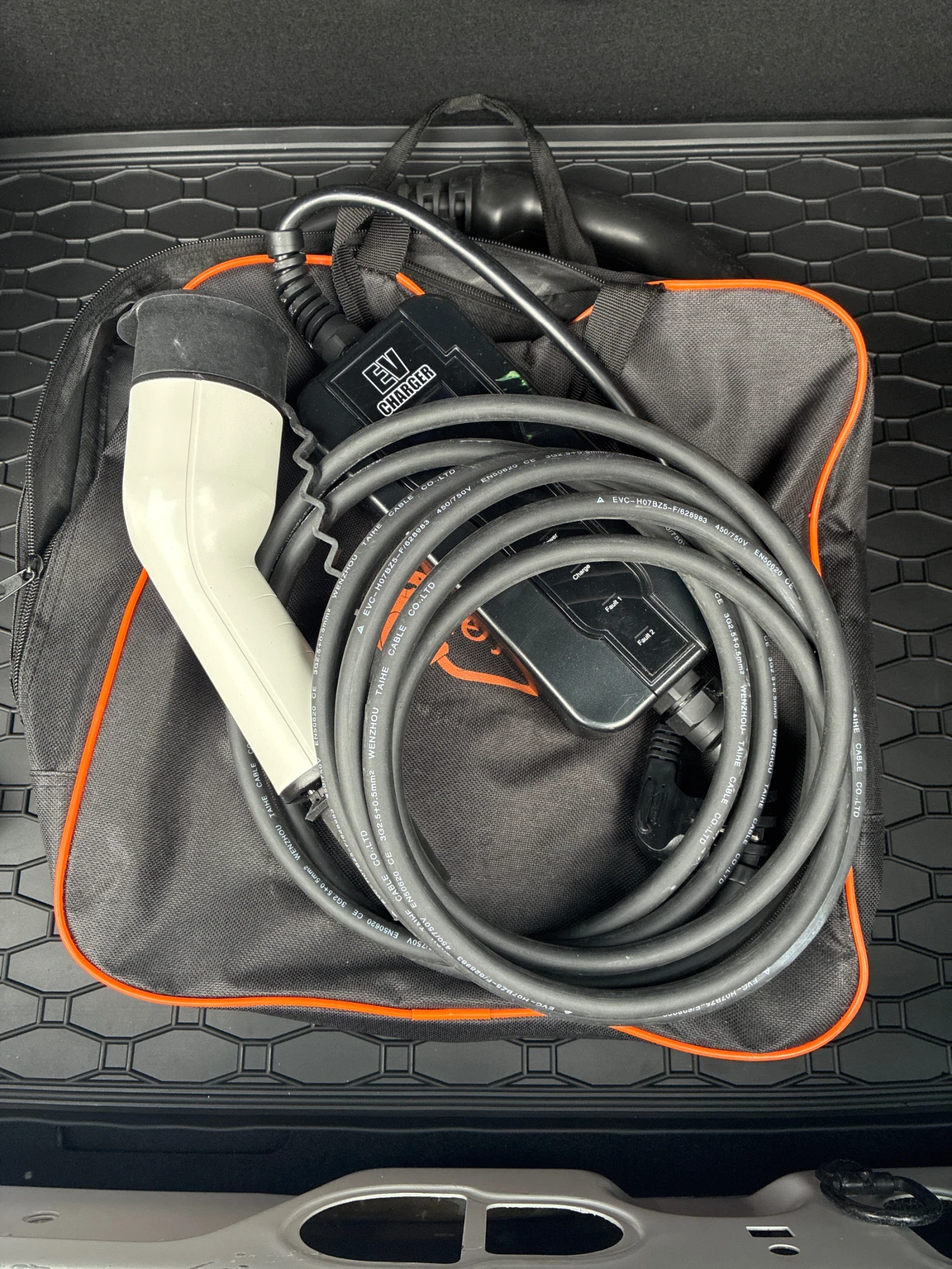 Renault Zoe Q210 26kWh, снимка 10 - Автомобили и джипове - 54030307