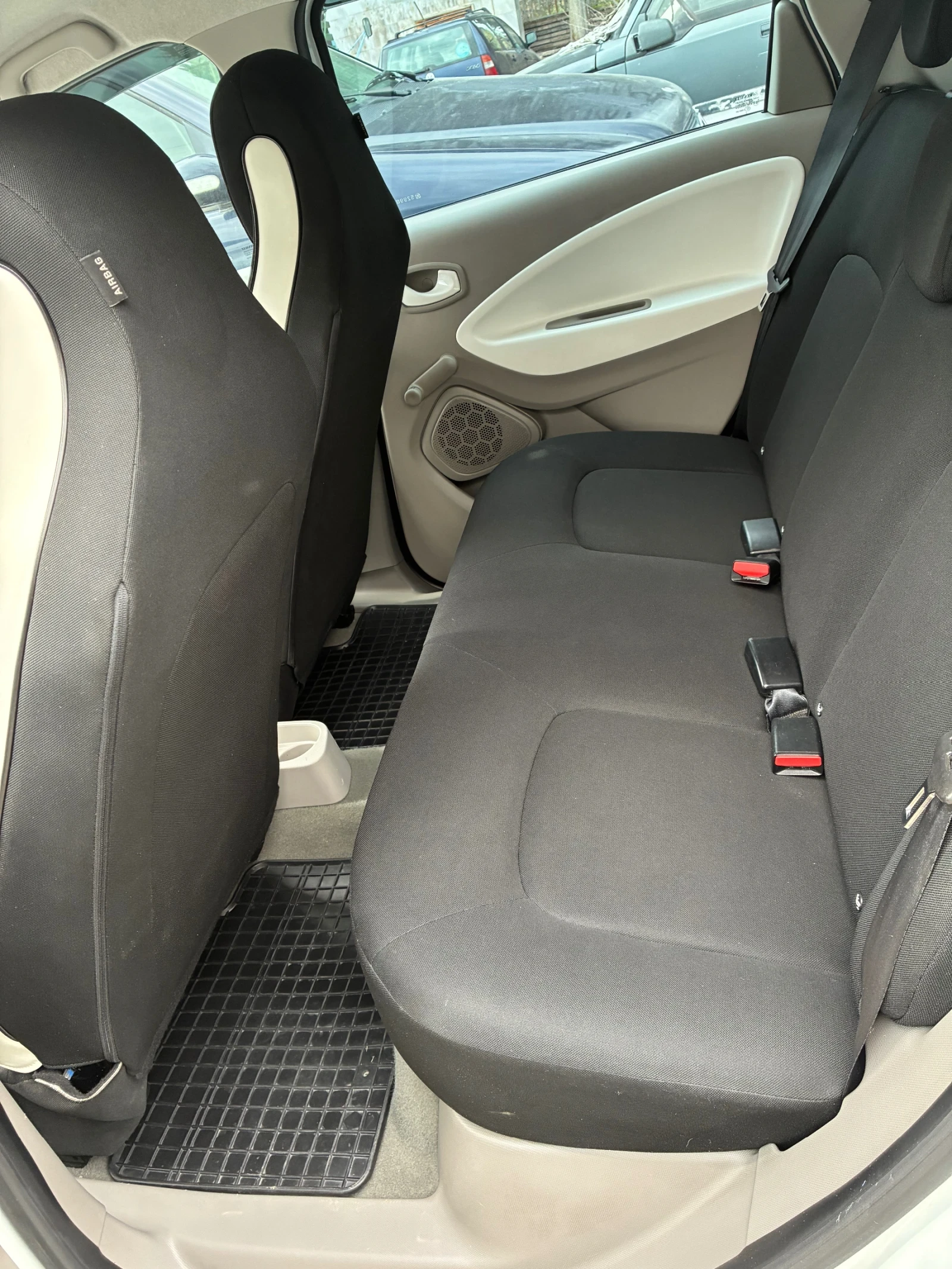 Renault Zoe Q210 26kWh, снимка 7 - Автомобили и джипове - 54030307